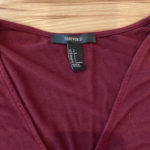 Forever 21 faux wrap dress cranberry burgundy size small - Picture 3 of 4